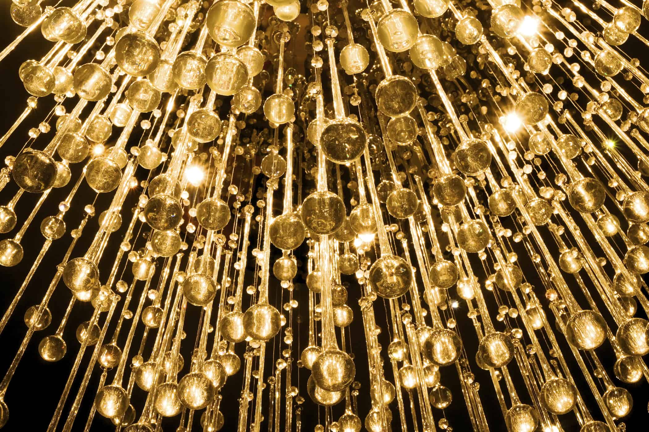 cleaning-services-crystal-chandelier